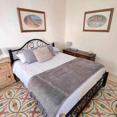 Ellas Place Tarxien Luaran gambar