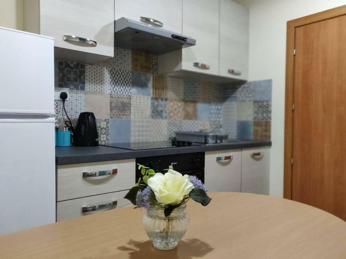 Ellas Place Tarxien Luaran gambar